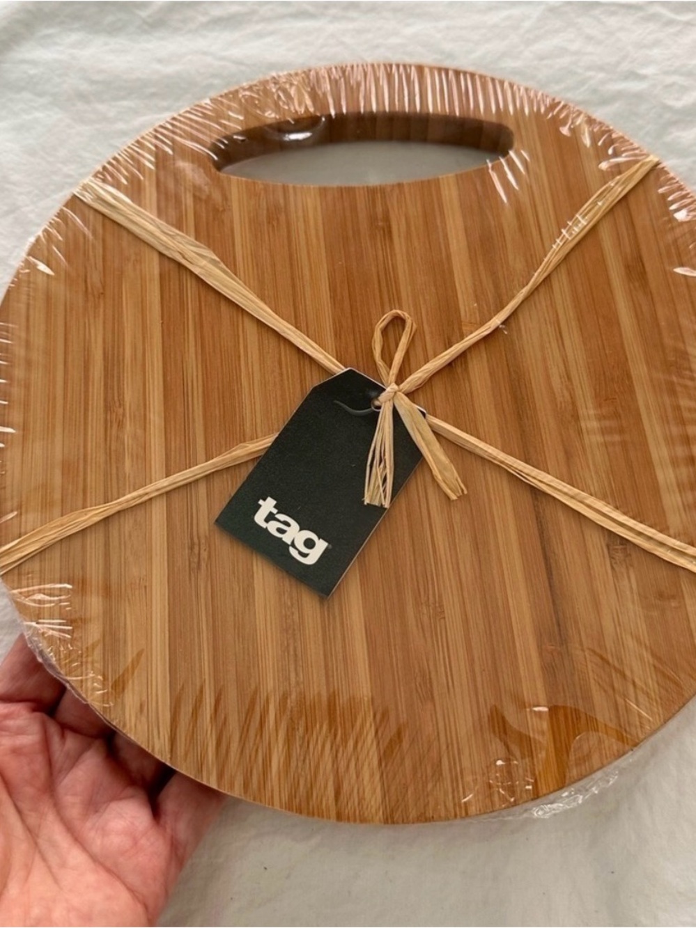 Tag Brand Round Wooden Cutting Board
